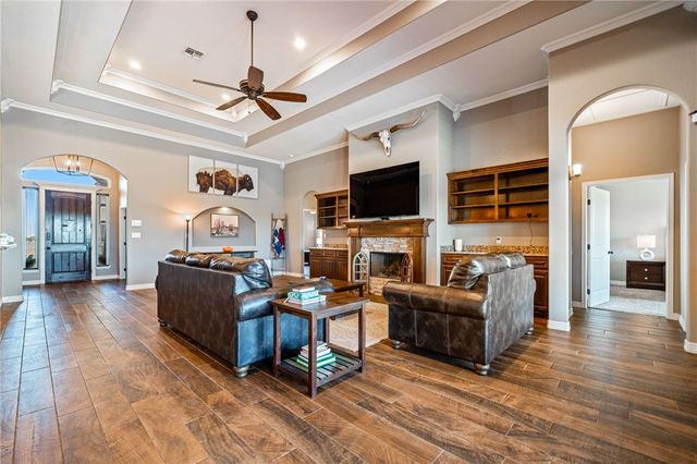 6718 Wesley Way, Corpus Christi, TX 78415