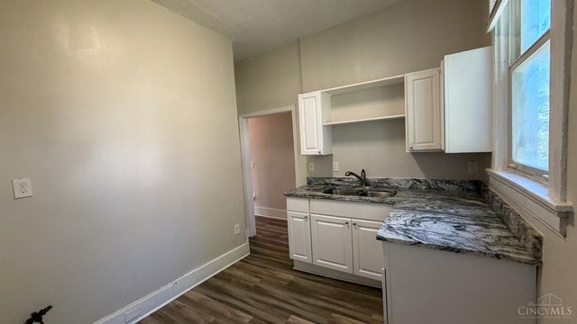 275 Mccormick Place, Cincinnati, OH 45219