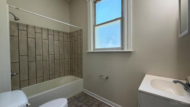 275 Mccormick Place, Cincinnati, OH 45219