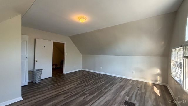 275 Mccormick Place, Cincinnati, OH 45219