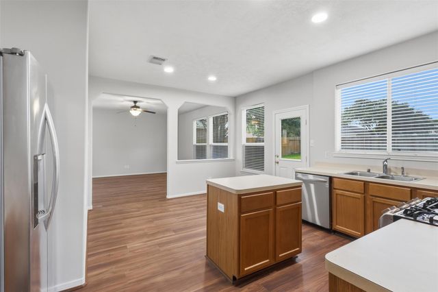 723 Slate Valley Lane, Spring, TX 77373