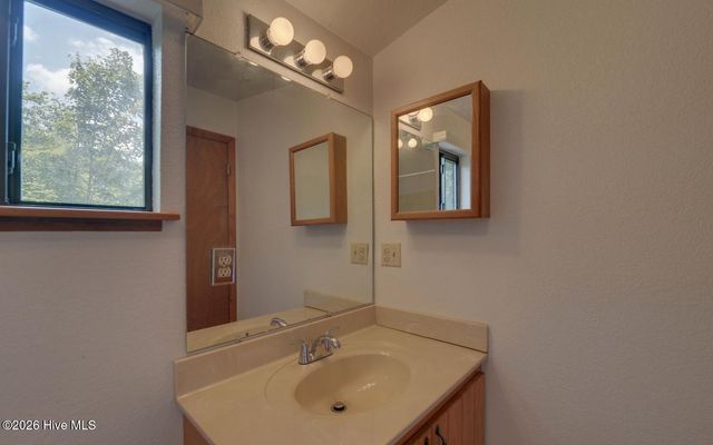 215 Black Bear Ridge, Murphy, NC 28906