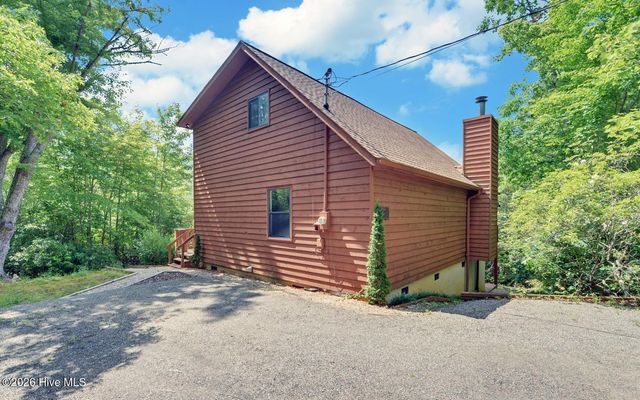 215 Black Bear Ridge, Murphy, NC 28906