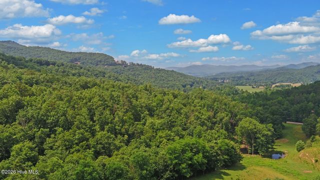 215 Black Bear Ridge, Murphy, NC 28906