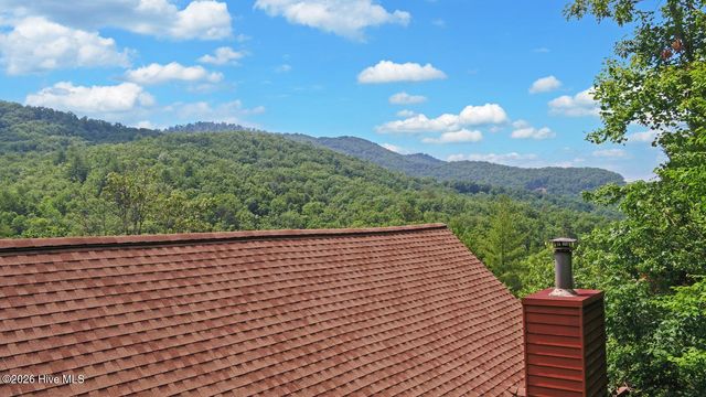 215 Black Bear Ridge, Murphy, NC 28906
