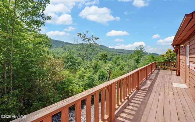 215 Black Bear Ridge, Murphy, NC 28906