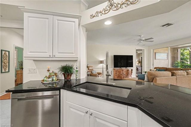5015 Marina Cove DR 103, Naples, FL 34112