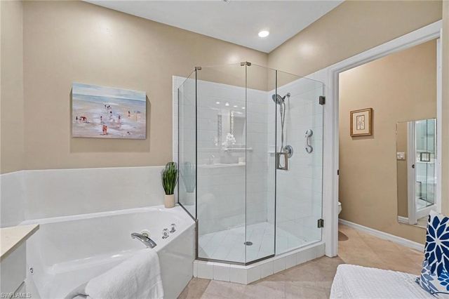 5015 Marina Cove DR 103, Naples, FL 34112