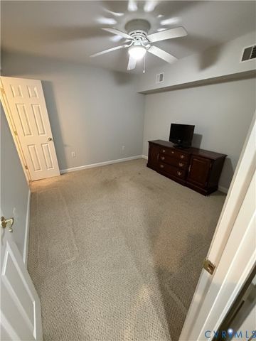 12 Red Fox Ln, Henrico, VA 23228