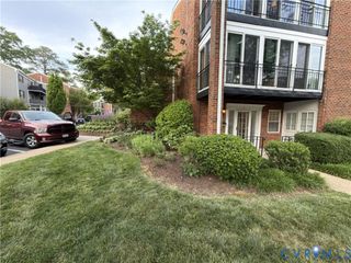 12 Red Fox Ln, Henrico, VA 23228