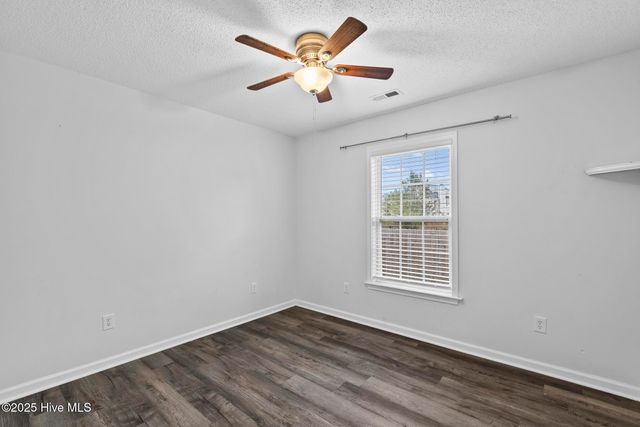 104 Londonberry Lane, Jacksonville, NC 28540