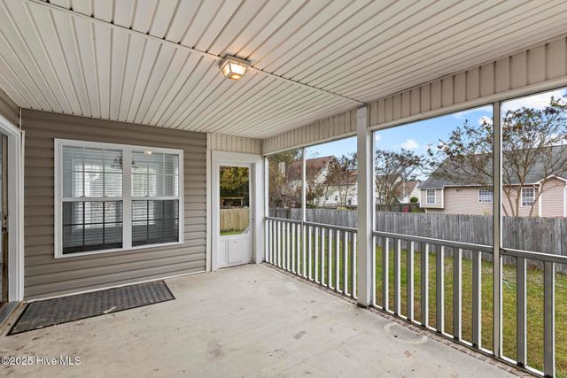 104 Londonberry Lane, Jacksonville, NC 28540