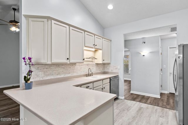 104 Londonberry Lane, Jacksonville, NC 28540