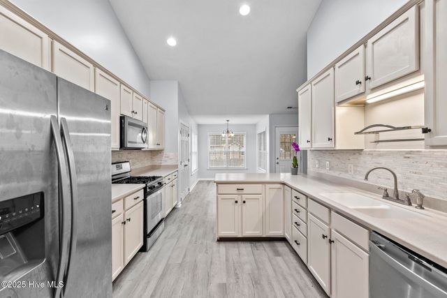 104 Londonberry Lane, Jacksonville, NC 28540