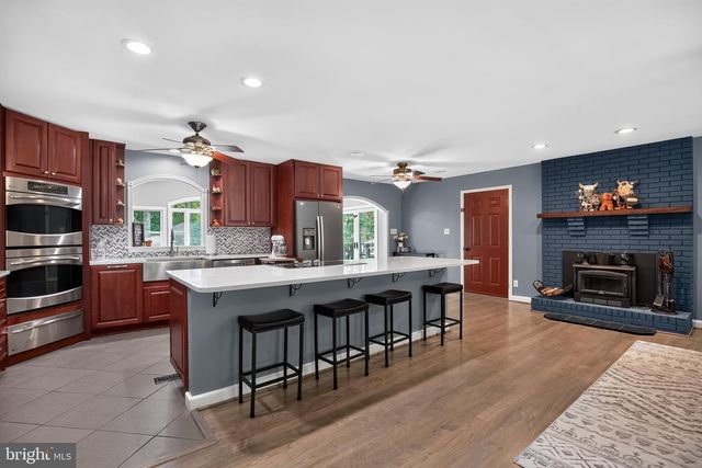 9487 CANARY DR, Bel Alton, MD 20611