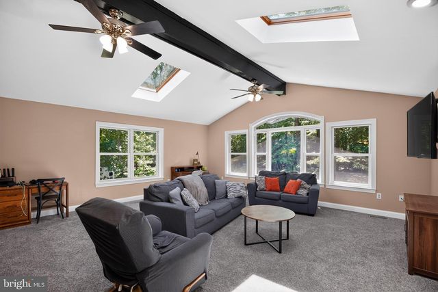 9487 CANARY DR, Bel Alton, MD 20611
