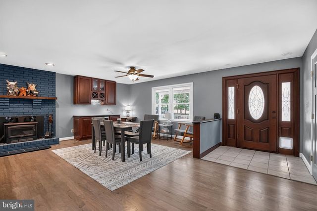 9487 CANARY DR, Bel Alton, MD 20611