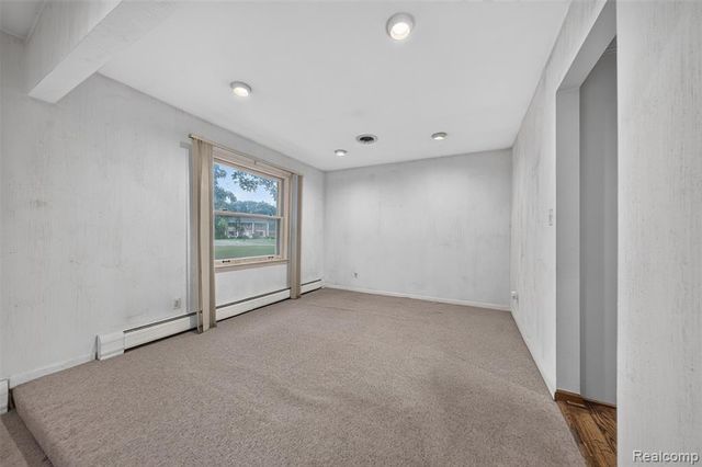 6611 Cottonwood Knoll Court, West Bloomfield, MI 48322