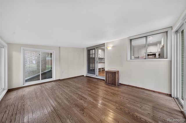 6611 Cottonwood Knoll Court, West Bloomfield, MI 48322