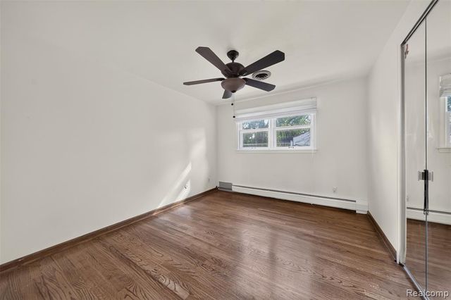 6611 Cottonwood Knoll Court, West Bloomfield, MI 48322
