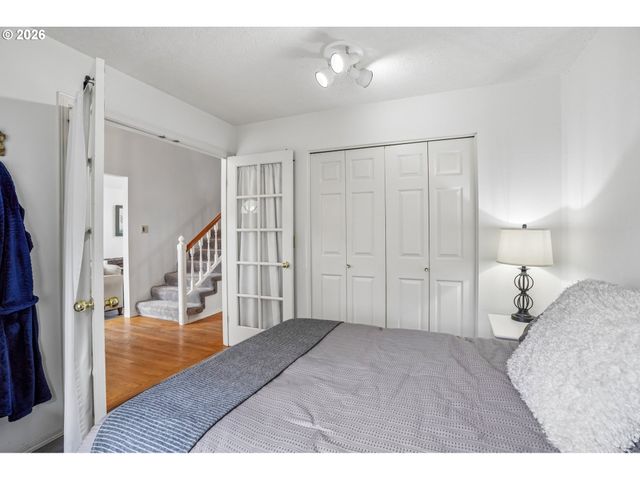 2133 Ne 166TH Dr, Portland, OR 97230