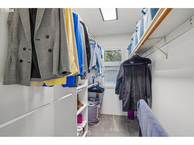 2133 Ne 166TH Dr, Portland, OR 97230