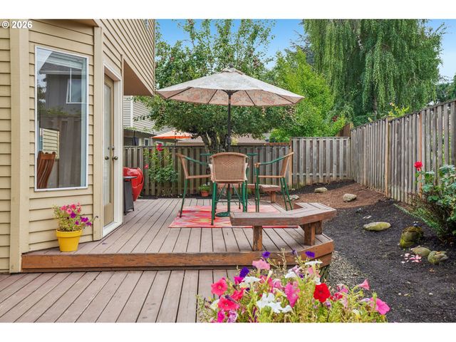 2133 Ne 166TH Dr, Portland, OR 97230