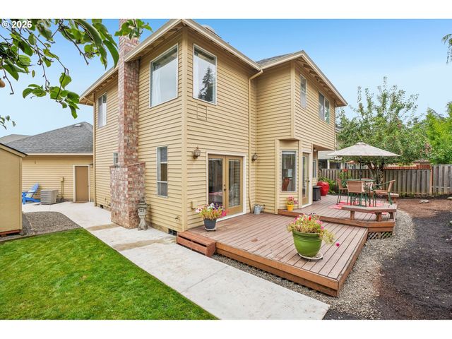 2133 Ne 166TH Dr, Portland, OR 97230