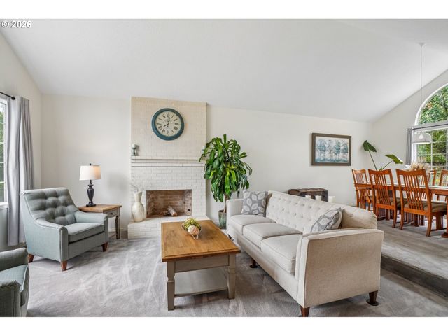 2133 Ne 166TH Dr, Portland, OR 97230
