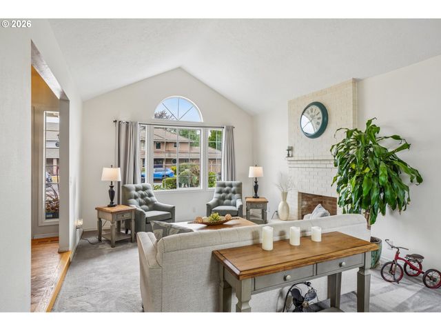 2133 Ne 166TH Dr, Portland, OR 97230