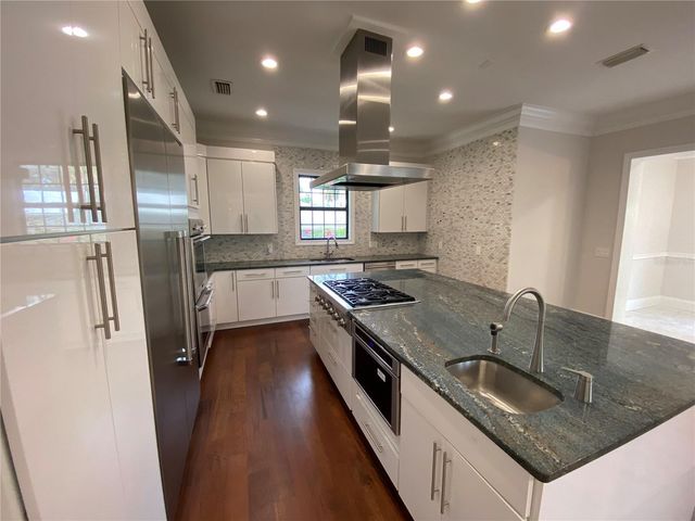 420 S ROYAL POINCIANA DRIVE, Tampa, FL 33609