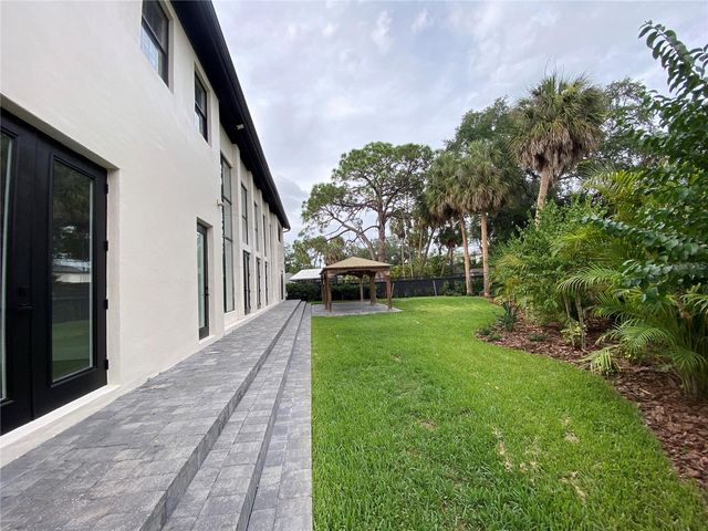 420 S ROYAL POINCIANA DRIVE, Tampa, FL 33609