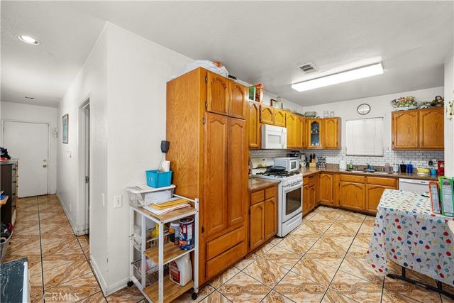 451 E 111th, Los Angeles, CA 90061