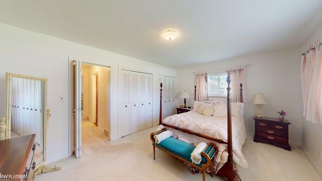1331 Fieldway Drive, Bloomfield Hills, MI 48302