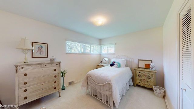 1331 Fieldway Drive, Bloomfield Hills, MI 48302
