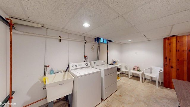 1331 Fieldway Drive, Bloomfield Hills, MI 48302