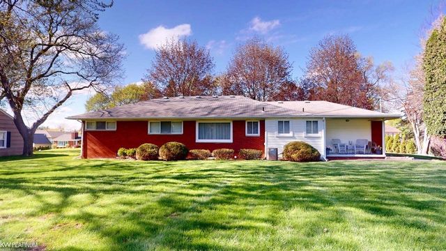 1331 Fieldway Drive, Bloomfield Hills, MI 48302