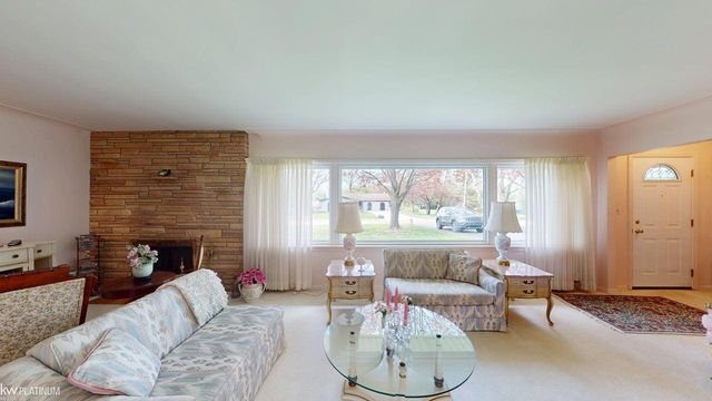 1331 Fieldway Drive, Bloomfield Hills, MI 48302