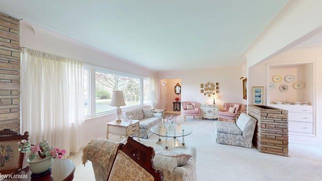 1331 Fieldway Drive, Bloomfield Hills, MI 48302