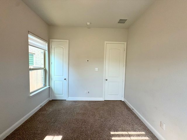 302 Julia Lane, Euless, TX 76040