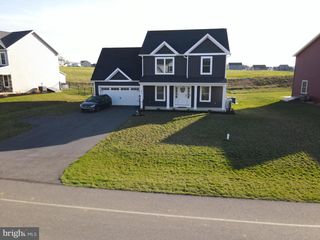 1011 SOUTHWOOD DR, Shippensburg, PA 17257