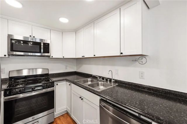 1346 E Hillcrest Drive 49, Thousand Oaks, CA 91362