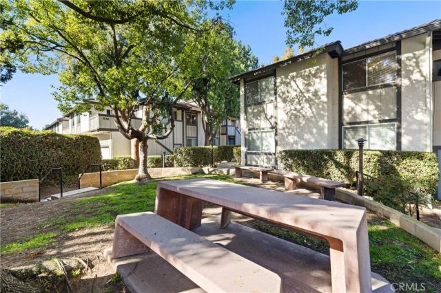 1346 E Hillcrest Drive 49, Thousand Oaks, CA 91362