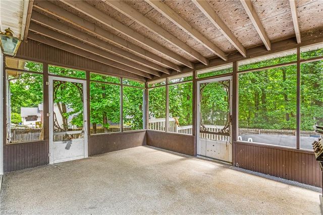 1515 Klompen Road, Kernersville, NC 27284
