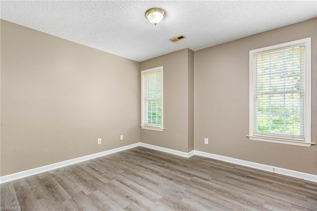 1515 Klompen Road, Kernersville, NC 27284