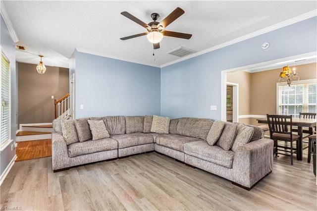 1515 Klompen Road, Kernersville, NC 27284
