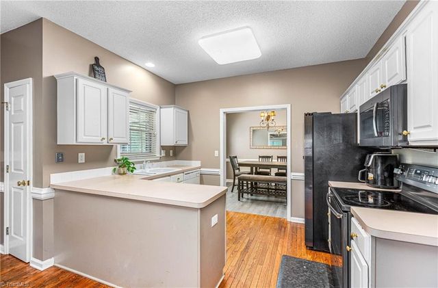 1515 Klompen Road, Kernersville, NC 27284