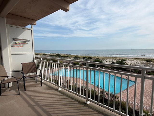 830 Shore Road 3Q, Long Beach, NY 11561