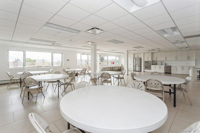 830 Shore Road 3Q, Long Beach, NY 11561