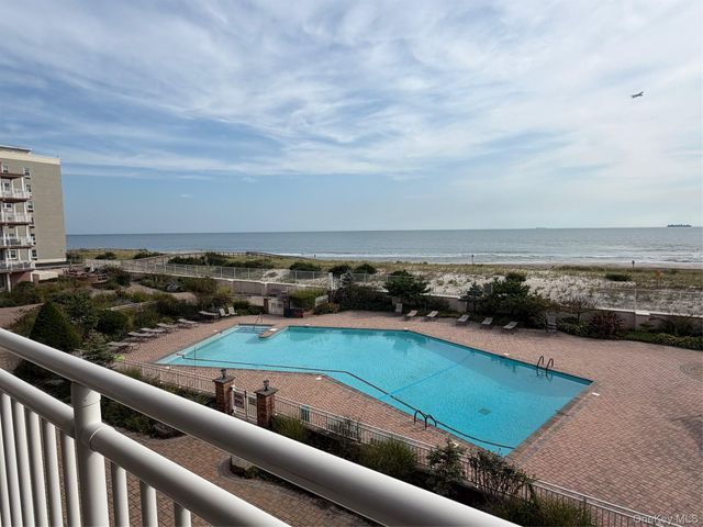 830 Shore Road 3Q, Long Beach, NY 11561